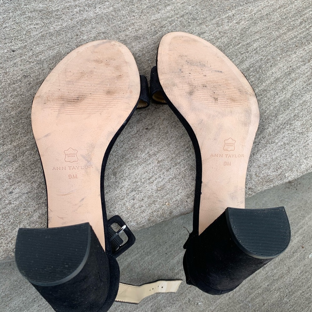 Ann Taylor Suede Block Heel Sandals size 9 NEW - Picture 4 of 8